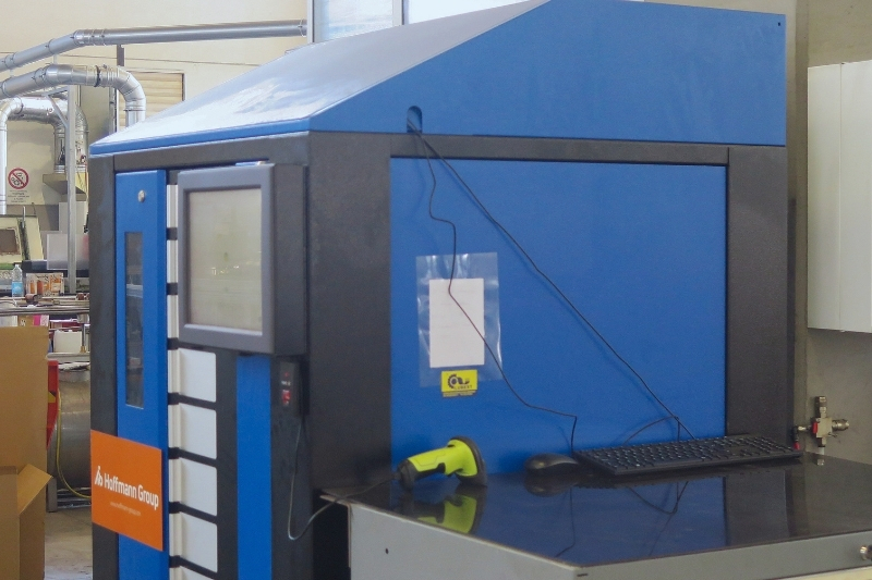 distributore automatico utensili e dpi
